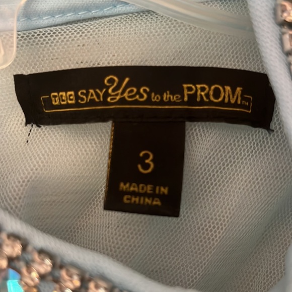 Prom Dress - Picture 4 of 5